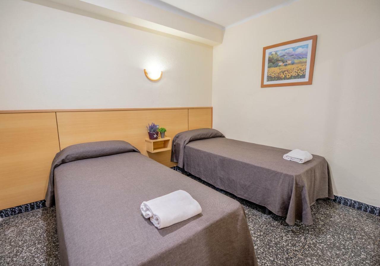 Rentalmar Goya Salou Exterior foto